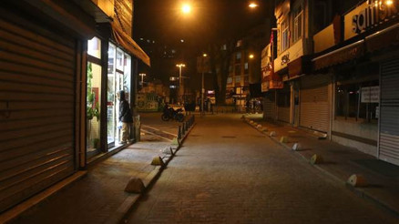 İstanbullular yasak başlamadan evlerine çekildi