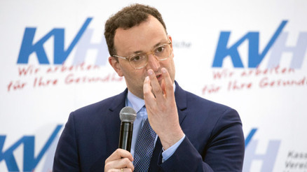 Aşı bulunana kadar sosyal mesafeye devam