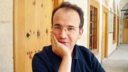 Başka bir şiir mümkünmüş Başka bir şiir mümkünmüş