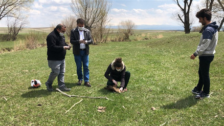 Ermenistan sınırında ölü bulunan şahinlere, mikrobiyolojik inceleme Ermenistan sınırında ölü bulunan şahinlere, mikrobiyolojik inceleme