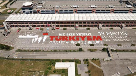 19 Mayıs’ta gençlerden rekor:  Dünyanın en büyük resmini çizdiler
