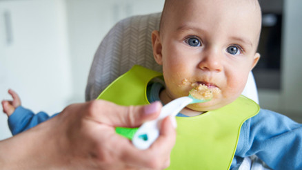 Ek gıdaya geçiş: “İlk gıdalar meyve değil, sebzeler olmalı”