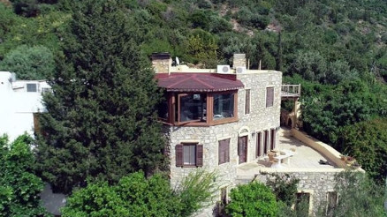 Can Dündarın villasındaki kaçak bölümlerin yıkımında son gün