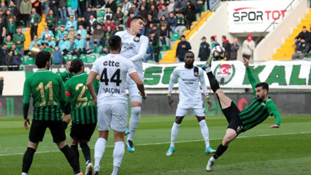 Akhisarspor kabustan uyanamadı