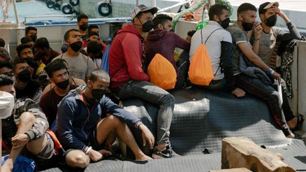 Akdenizde kurtarılan göçmenlerde koronavirüs (Covid-19) tespit edildi