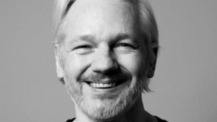 Julian Assange davasında yeni iddianame