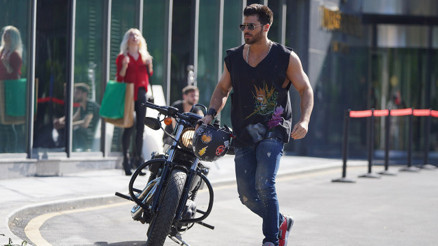 Bay Yanlışın Özgürü Can Yaman kimdir, kaç yaşında, boyu kaç İşte Can Yamanın biyografisi