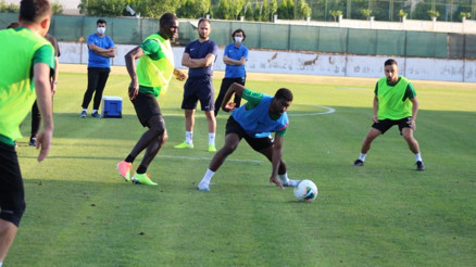 Denizlisporda Çaykur Rizespor maçında 4 oyuncu forma giyemeyecek