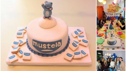Mustela, annelerle yeni sırrını paylaştı