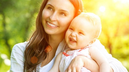 Bebeğin güneş yanığı olmaması için neler yapmalıyız