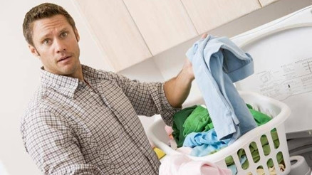 Ev işi yapan erkeklerin cinsel gücü azalıyor
