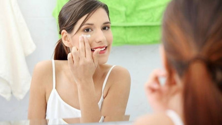 Cildimizi gençleştirmek için evde neler yapabiliriz