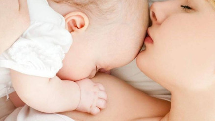 Meme ameliyatı olan kadınlar emzirebilir mi