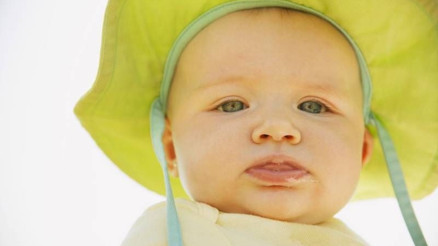 Bebeğinizi güneş alerjisinden böyle koruyun