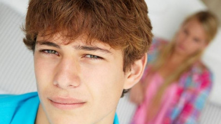 Gençler, cinsellikle ilgili bunları merak ediyor