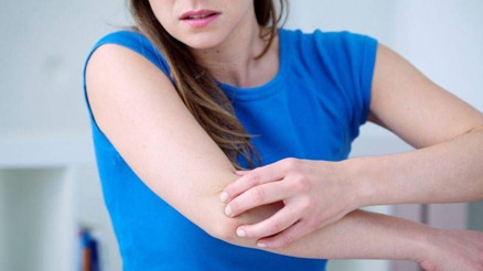 Erişkinlerde kaşıntı atopik dermatit nedeni olabilir