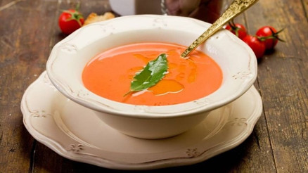Kırmızı biberli kabak çorbası tarifi