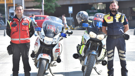 İstanbulun motosiklet ambulansları ilk kez görüntülendi