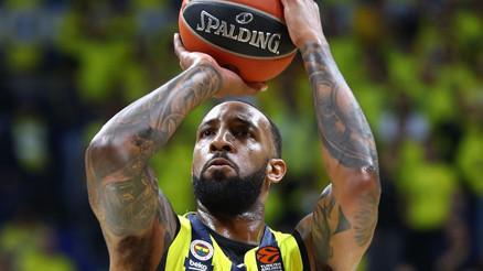 Son dakika Fenerbahçe ile sözleşmesi sona eren Derrick Williams, Valenciaya transfer oldu