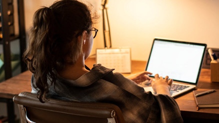 Evden çalışanlar siber saldırıların hedefi olmadıklarına inanıyor