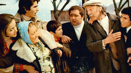 Neşeli Günler oyuncuları kimdir, nerede şekildi İşte Neşeli Günler turşucu dükkanının olduğu semt