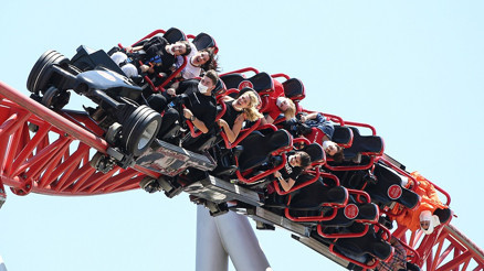 İstanbuldaki tema parklarda bayram yoğunluğu