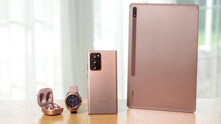 Samsung yeni cihazlarını tanıttı 5 bomba ürün birden...