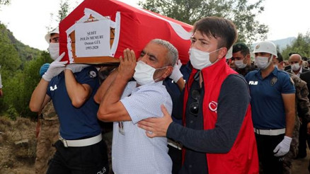 Şehit özel harekat polisi son yolculuğuna uğurlandı