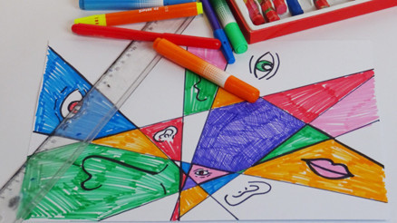 Çocuklara çevrimiçi yaz sanat okulu devam ediyor