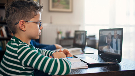 Uzaktan eğitimde çocuklara destek olacak teknolojiler Uzaktan eğitimde çocuklara destek olacak teknolojiler