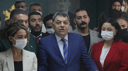 Son dakika haberi: Gelecek Partisi’nden bine yakın üye istifa etti