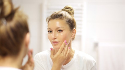 Genç Bir Cilt İçin 5 Faydalı İpucu