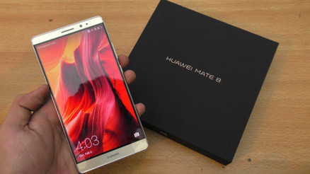Huaweinin 5 yıllık telefonu güncelleme aldı