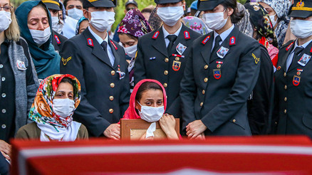 Covid-19 Günlerinde Yaşam fotoğraf yarışmasında, DHA muhabiri Semih Ersözlere birincilik ödülü