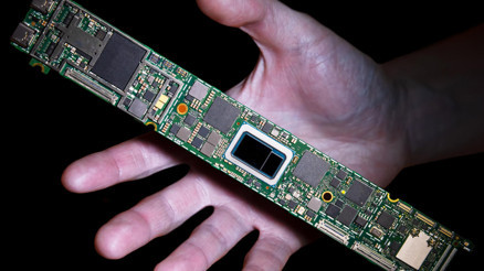 Intel yeni nesil işlemcilerini görücüye çıkardı Intel yeni nesil işlemcilerini görücüye çıkardı
