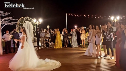 Oyuncu Gizem Güven, dün akşam futbolcu Caner Turp ile nikah masasına oturdu.