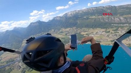 Yamaç paraşütü yaparken 11 bin TLlik telefonundan oldu