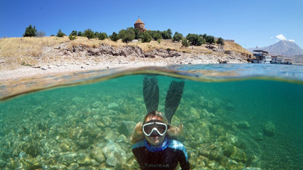 Hazinesi içinde saklı... Urartuların yukarı denizi Van Gölü Hazinesi içinde saklı... Urartuların yukarı denizi Van Gölü
