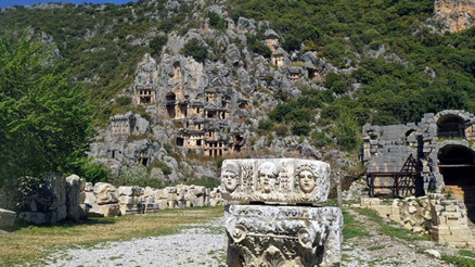 Myra Antik Kenti Nerede Myra Antik Kenti Hakkında Bilgi, Tarihi, Efsanesi, Giriş Ücreti Ve Ziyaret Saatleri (2023)
