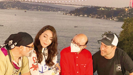 Öykü Gürman, İspanyol televizyon kanalına İstanbul’da röportaj verdi