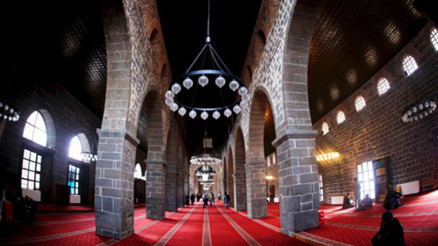 Diyarbakır Ulu Camii Nerede Diyarbakır Ulu Camisi Tarihi, Özellikleri, Hikayesi Ve Mimarı Hakkında Bilgi Diyarbakır Ulu Camii Nerede Diyarbakır Ulu Camisi Tarihi, Özellikleri, Hikayesi Ve Mimarı Hakkında Bilgi