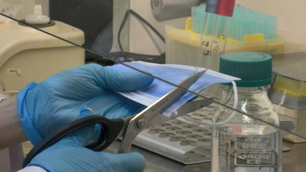 Merdiven altı maskelere dikkat Bez maskeler için kanserojen uyarısı Merdiven altı maskelere dikkat Bez maskeler için kanserojen uyarısı