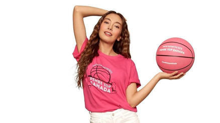 Pembe Top Sahada projesinin bu yılki yüzü Neslihan Atagül Doğulu