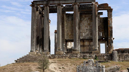 Zeus Tapınağı Nerede Zeus Tapınağı Tzeihi Hakkında Bilgi, Özellikleri, Hikayesi Ve Ziyaret Saatleri (2023) Zeus Tapınağı Nerede Zeus Tapınağı Tzeihi Hakkında Bilgi, Özellikleri, Hikayesi Ve Ziyaret Saatleri (2023)