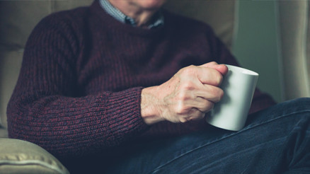 Pandemi sürecinde Alzheimer ve demans hastaları farklı şekillerde etkileniyor