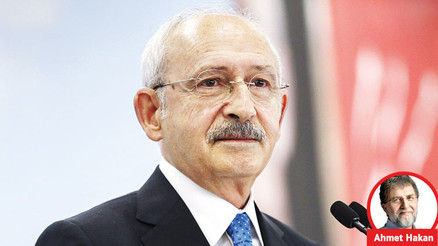 Hasımları gülüyor dostları çıldırıyor