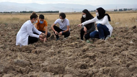 Afrika’da safran üretmek için proje tasarlayıp Teknofest’te finale kaldılar