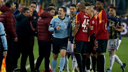 Galatasaray - Fenerbahçe derbilerinin faturası ağır oluyor