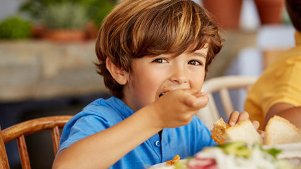 Uzaktan eğitim sürecinde çocuklar nasıl beslenmeli