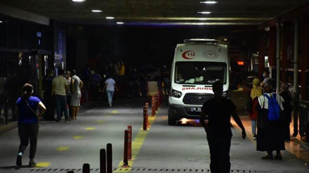 Petkimde tank yarıldı 3 işçi hastaneye kaldırıldı